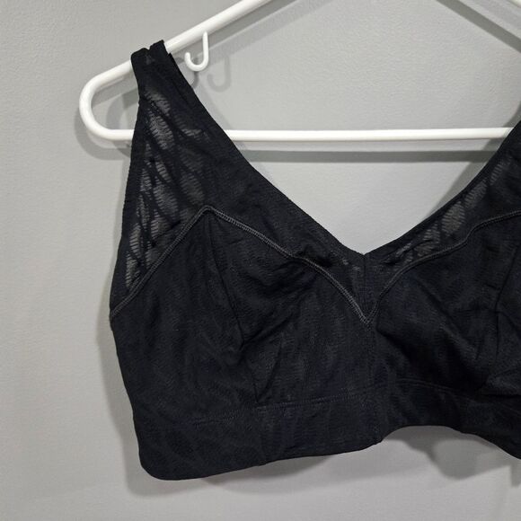 🍒 Savage X Fenty Peak Performance Low-Impact X Mesh Sports Bra 1X 16-18 NWT - Picture 3 of 12